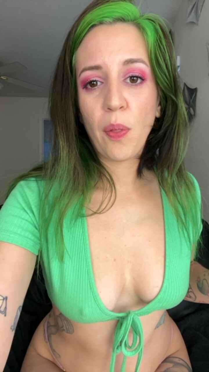 VioletRoxxs