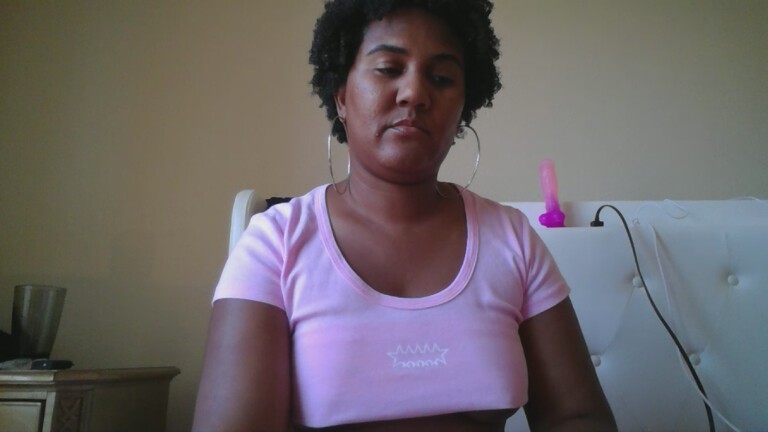 NikolePlays's Streamate show and profile